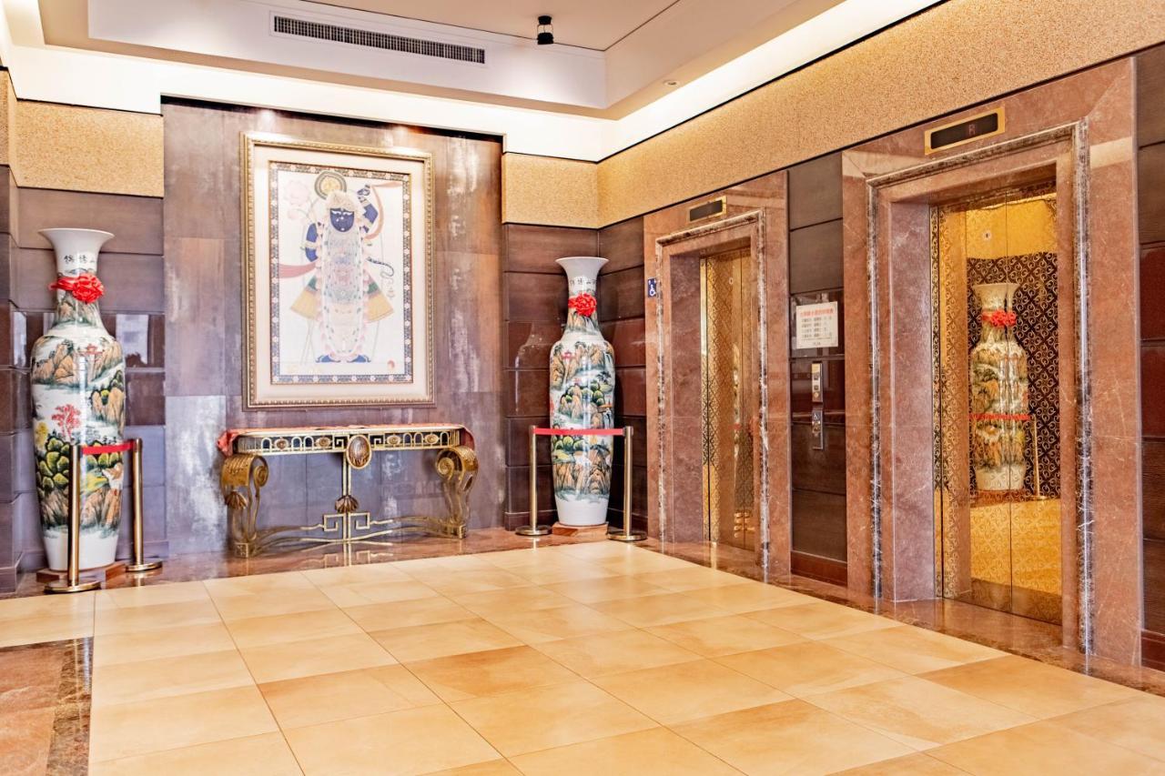 Jia Hsin Garden Hotel تاينان المظهر الخارجي الصورة